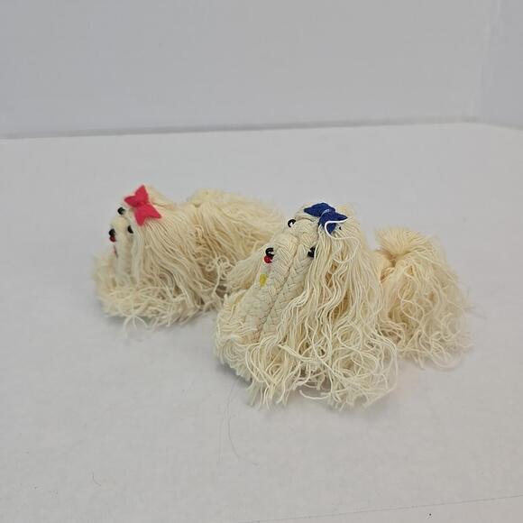 Vintage Lot of 2 Handmade Dogs from Threads White - Picture 2 of 14